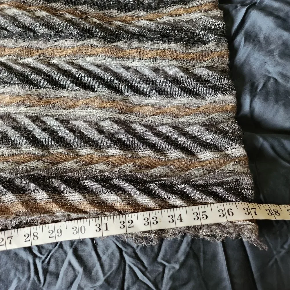 Source Unknown Elegant Striped Wrap